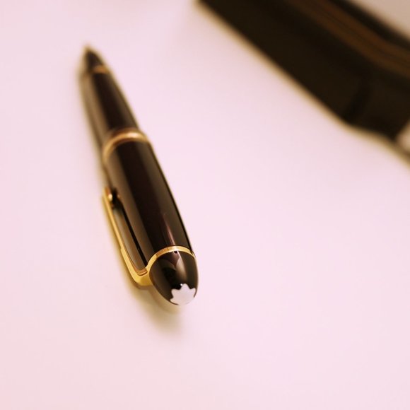 Montblanc Meisterstück Gold-Coated LeGrand Rollerball Pen, Black - Picture 7 of 7